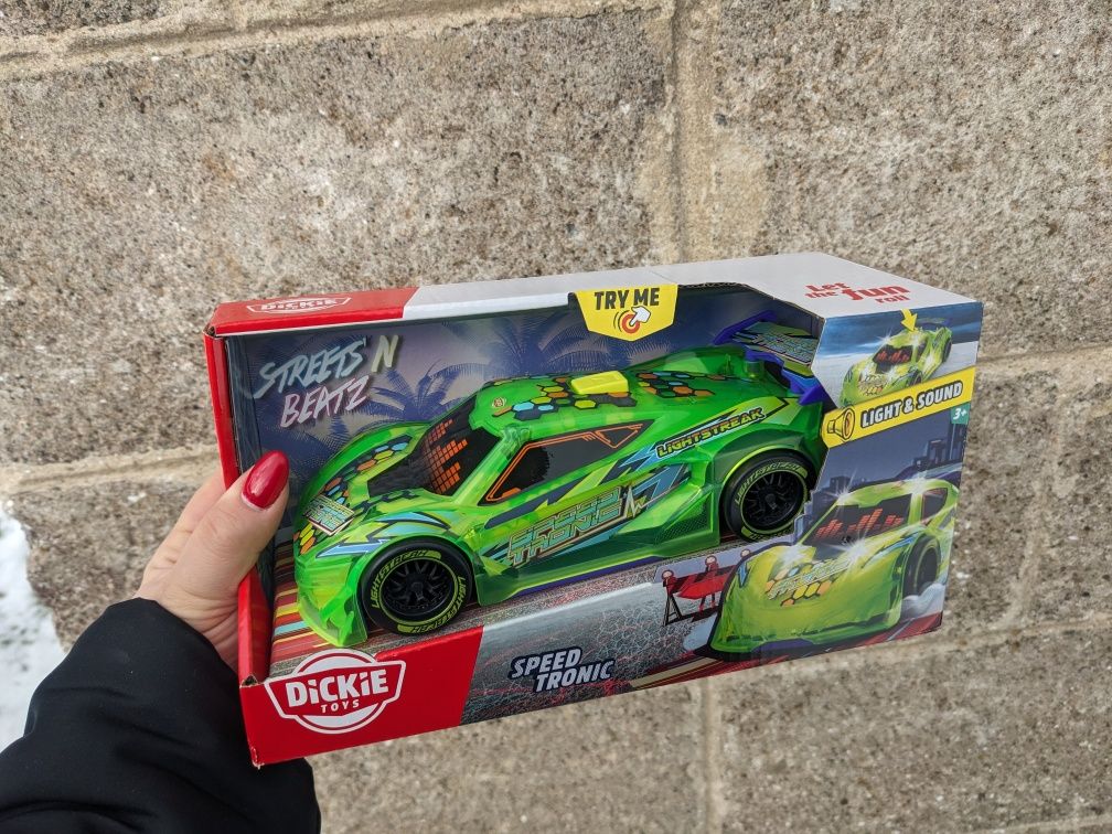 Nowe auto dickie toys