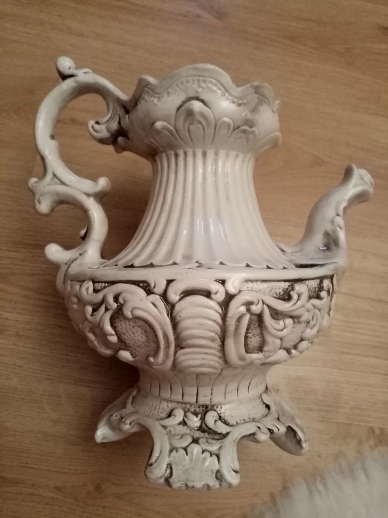 Duzy stary dzbanek porcelanowy
