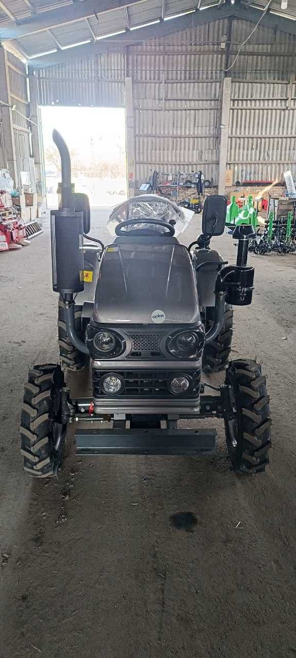 Мінітрактор СКАУТ Т-220 з валом відбору Триточка Доставка Кредит