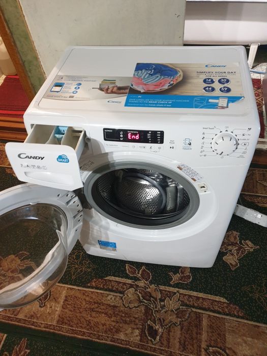 Стиральная машинка Канди на 7 кг.Загрузки.