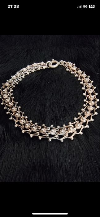 Pulseira em prata muito antiga.