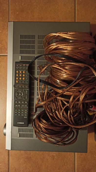 Amplituner Yamaha RXV461 audio radio