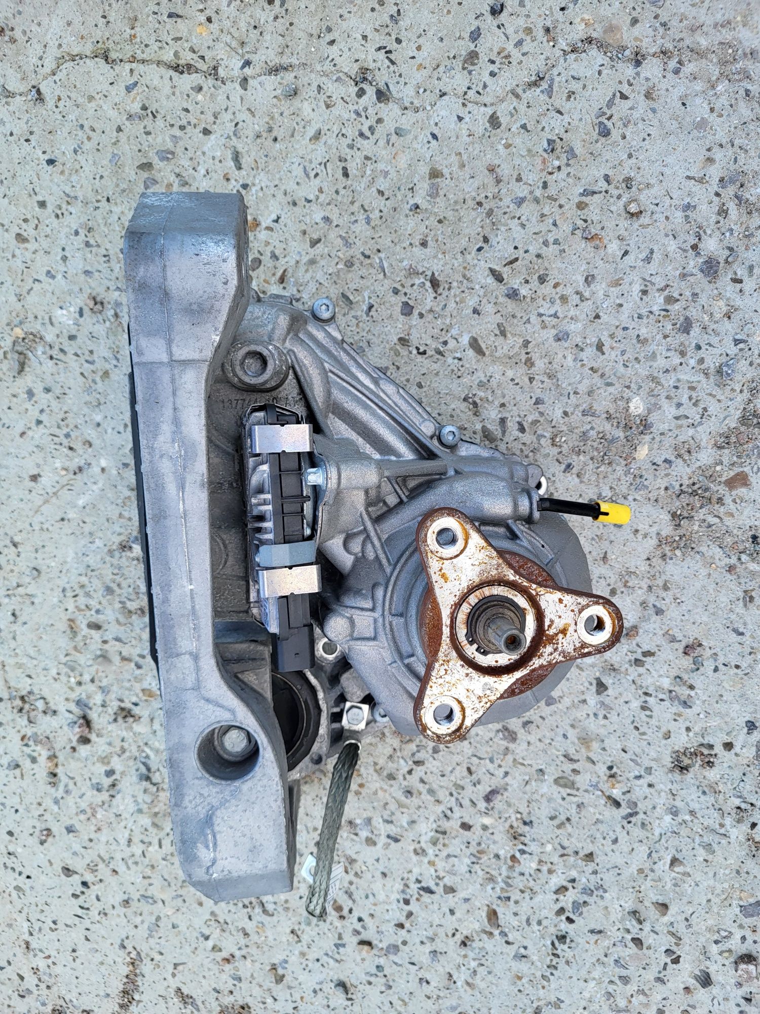Reduktor Skrzyni Biegów Rozdzielacz bmw m5 f90 G30 m8 f92 f93 4.4 v8