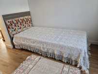 Vendo cama single, em bom estado