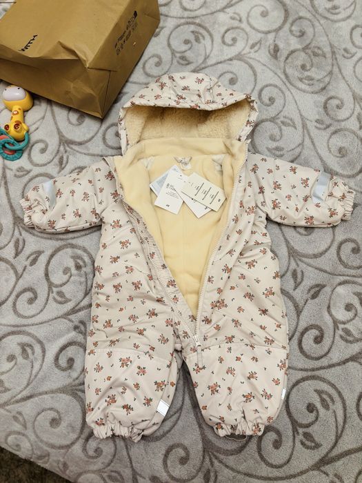 Зимовий комбінезон H&M на дівчинку 74 розмір 6-9 місяців