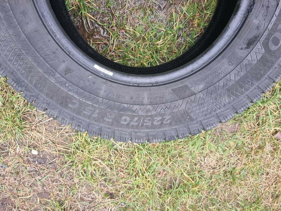 Opony zimowe Paxaro 225/70-R15 C DOT 2621 2szt. wzmacniane Jumper