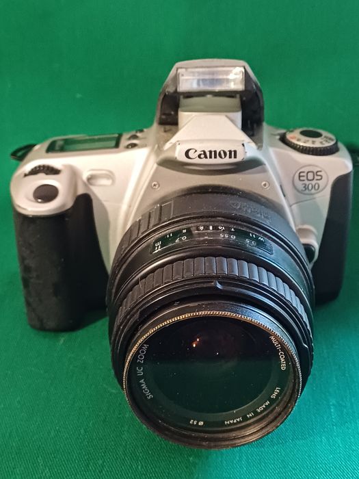 Фотоаппарат Саnon EOS 300.Зеркальный.