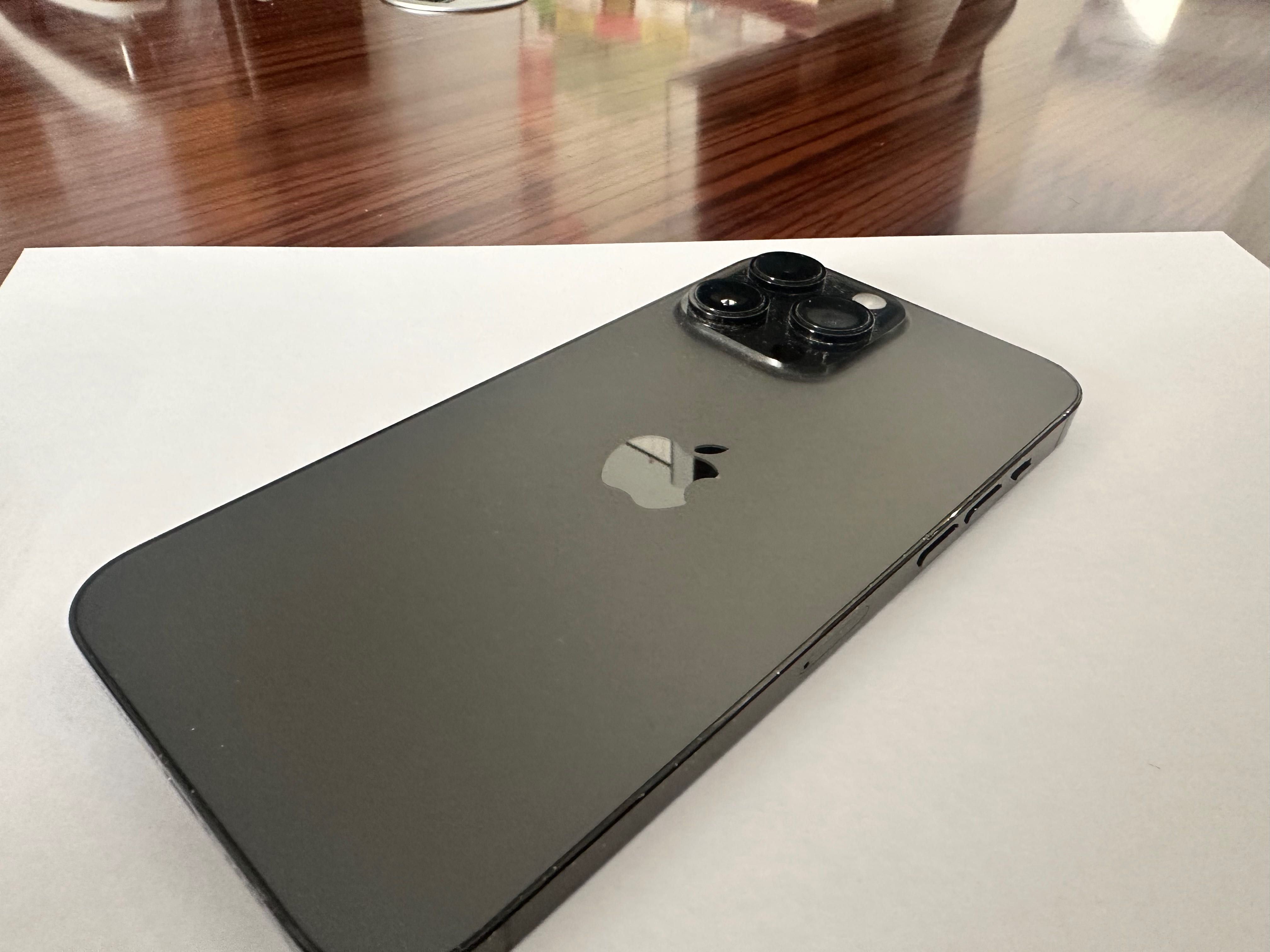 iPhone 14max Pro