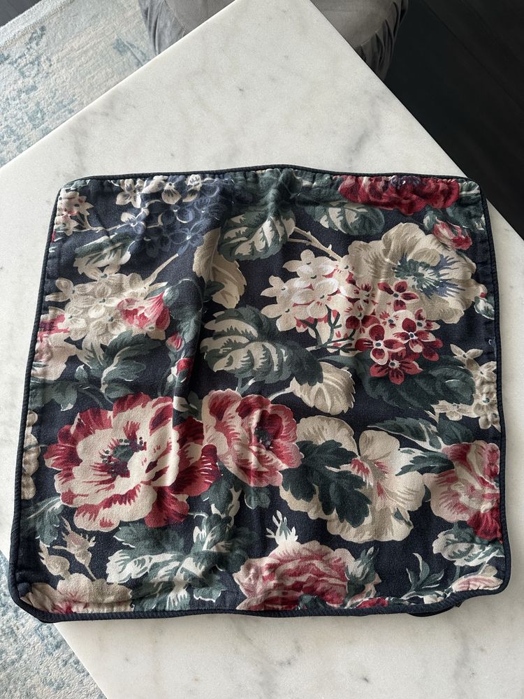 Ozdobne Poszewki na poduszki Ikea H&M Home welurowa futrzana