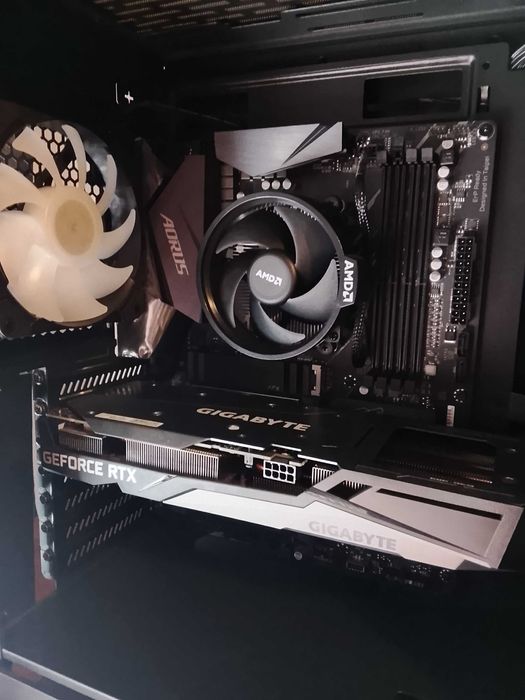 Ryzen5600X+RTX3060OC 12GB+B550 Aorus Elite V2+LianLi 205 PC INCOMPLETO