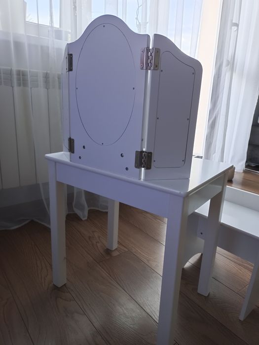 Toaletka dla małej księżniczki