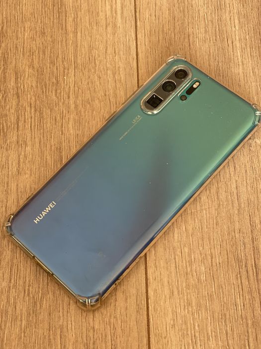 Телефон Huawei p30 Pro на запчастини