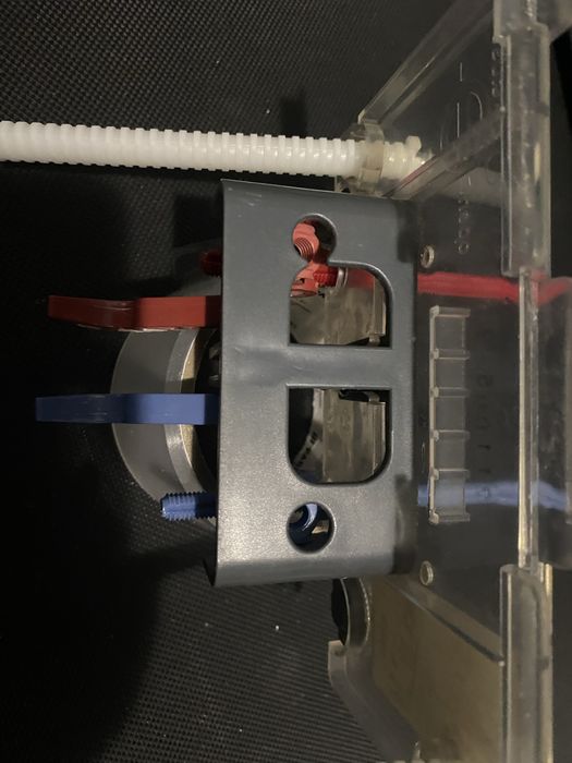 Tece przyciski spluczki wc