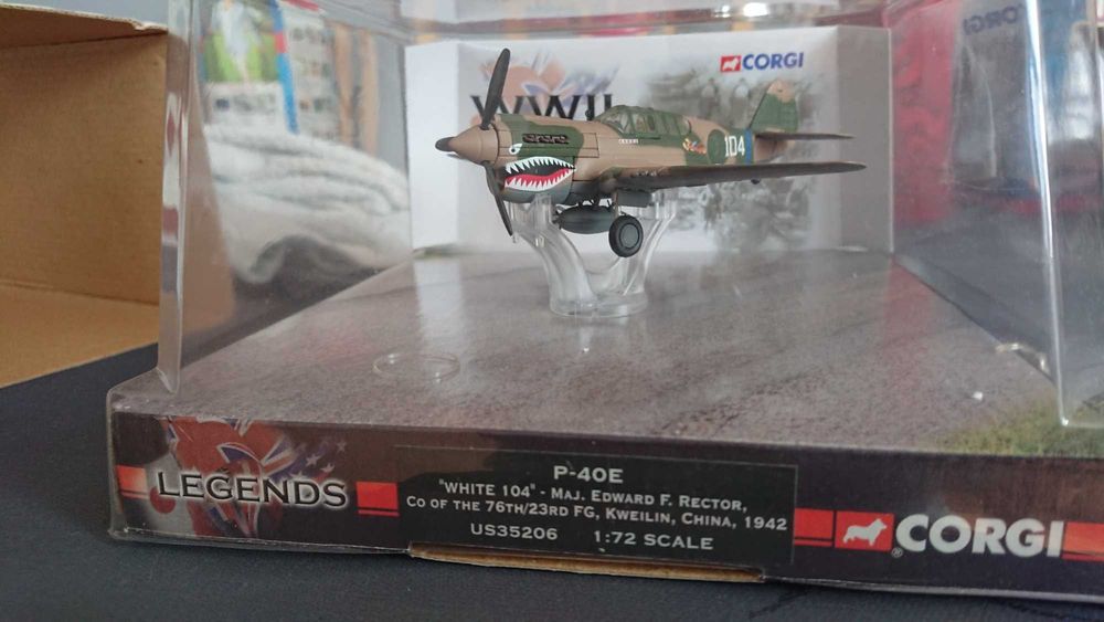 Modele metalowe samolotów Corgi