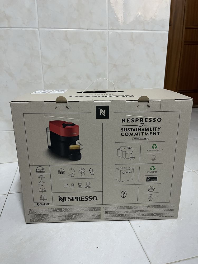 Máquina café Nespresso Vertuo
