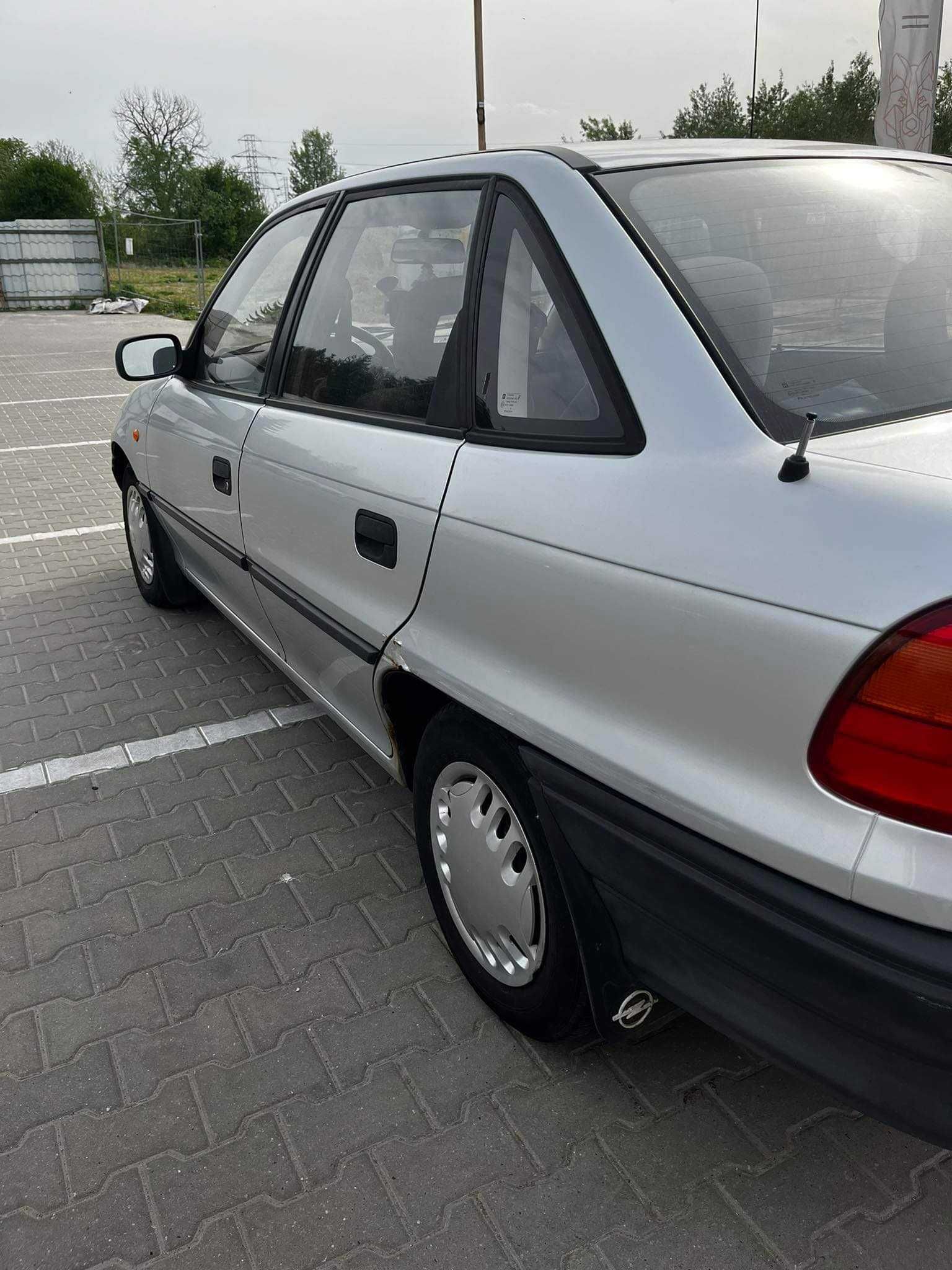 opel astra f rocznik 2000