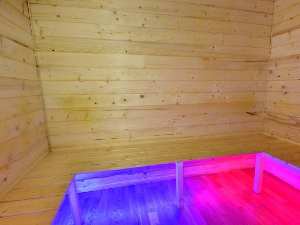 Domek w górach nad wodospadem w lesie  sauna weekend wakacje nad rzeką