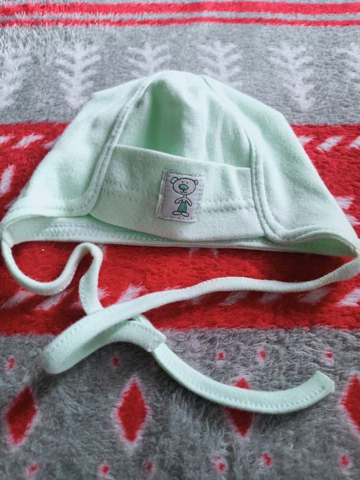 Spodenki z polarku rozmiar 56 plus czapeczka niemowlęca