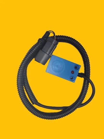 CZUJNIK ZBLIŻENIOWY JCB 701/80314