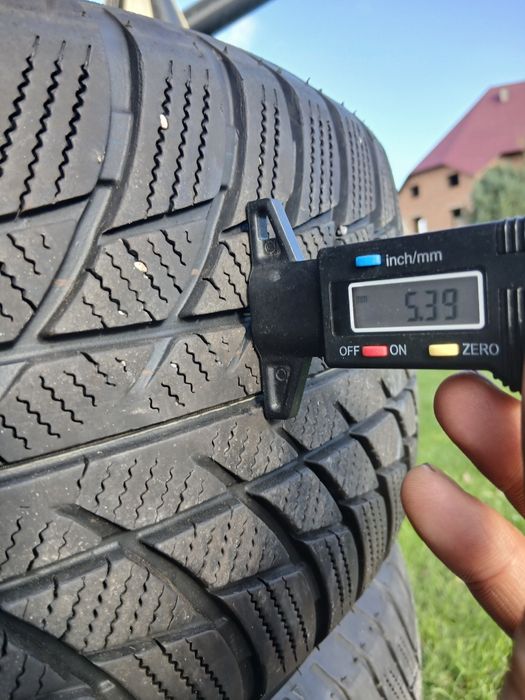 Шини зима R17 225/55 Bridgestone