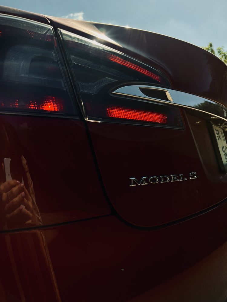 Tesla model s  2017