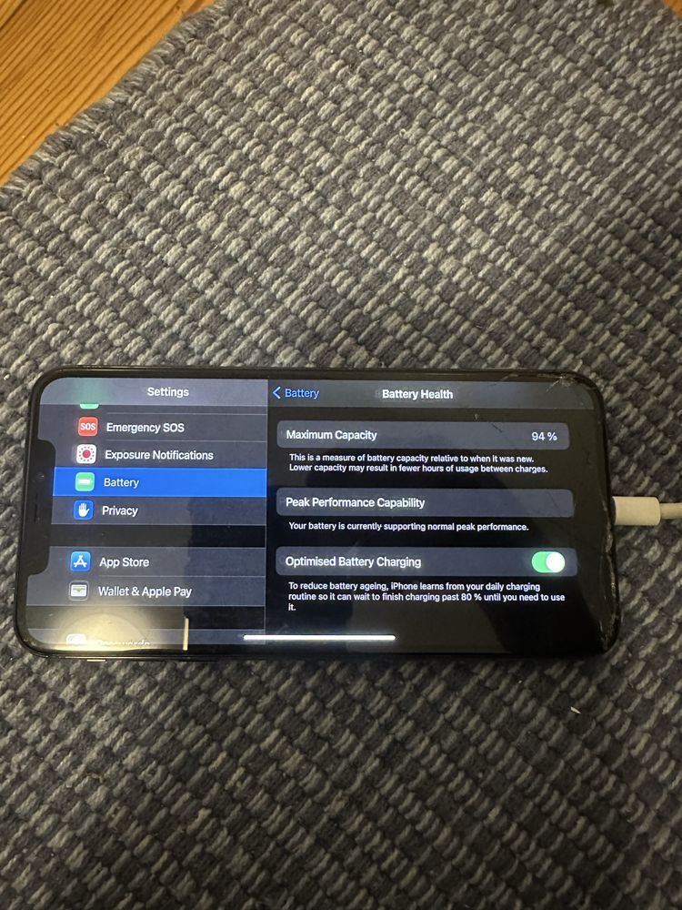Iphone xs max батарея 94 відсотка