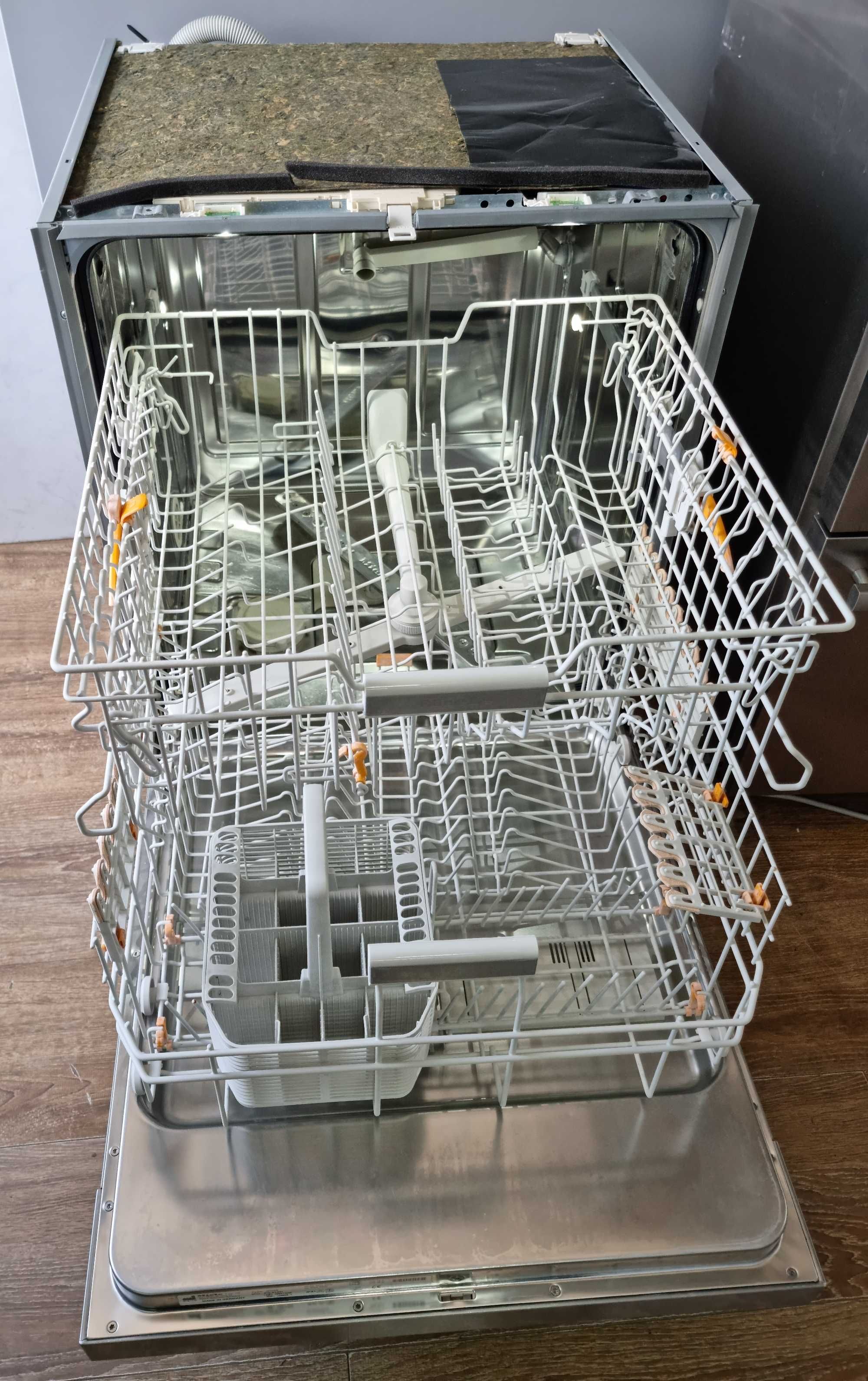 Zmywarka z widocznym panelem Miele PG 8131i, Zastosowanie w biznesie