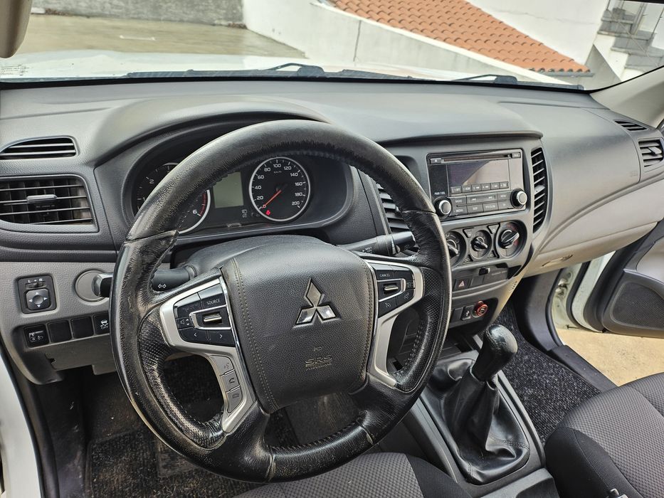 Vendo Mitsubishi L200