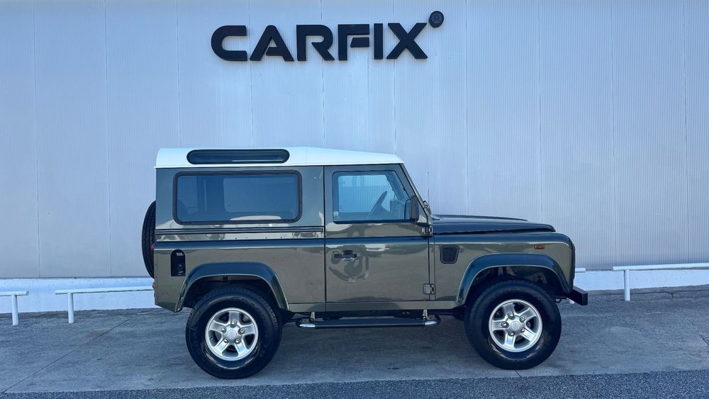 Land Rover Defender 90 SW 2.5 Td5 SE