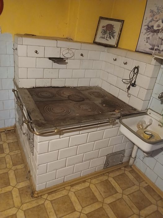 Tradycyjny piec kaflowy oryginal prl Masywny solidny dobry stan ozdoba