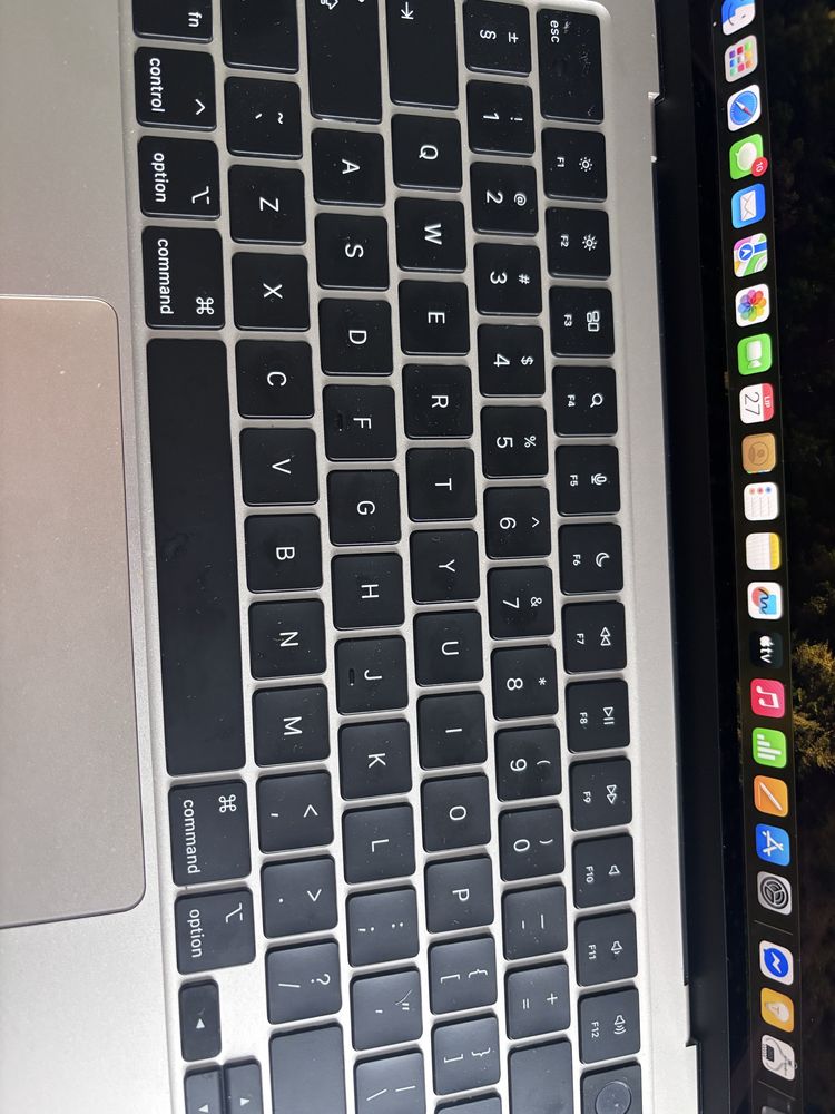 MacBook Air M2 na gwarancji