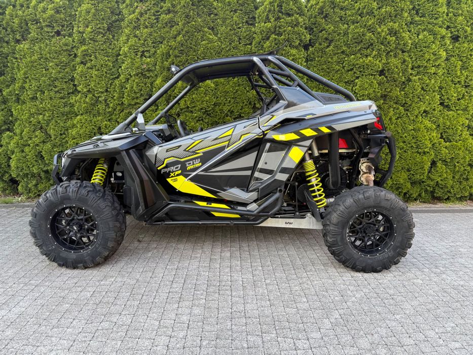 Polaris RZR pro ultimate xp 180ps