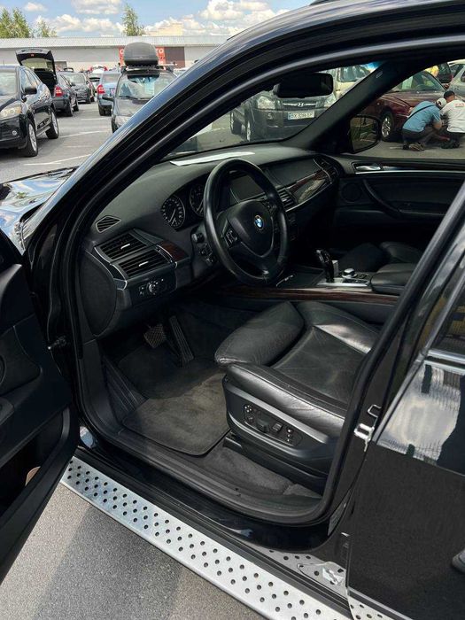 Продам BMW х5 е70