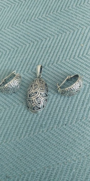 Efektowna Zawieszka i kolczyki komplet srebro