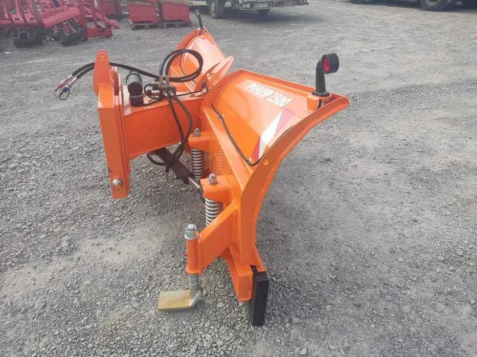 Pług śnieżny Volant hydrauliczny składany euro tuz 2,6-3,2m transport