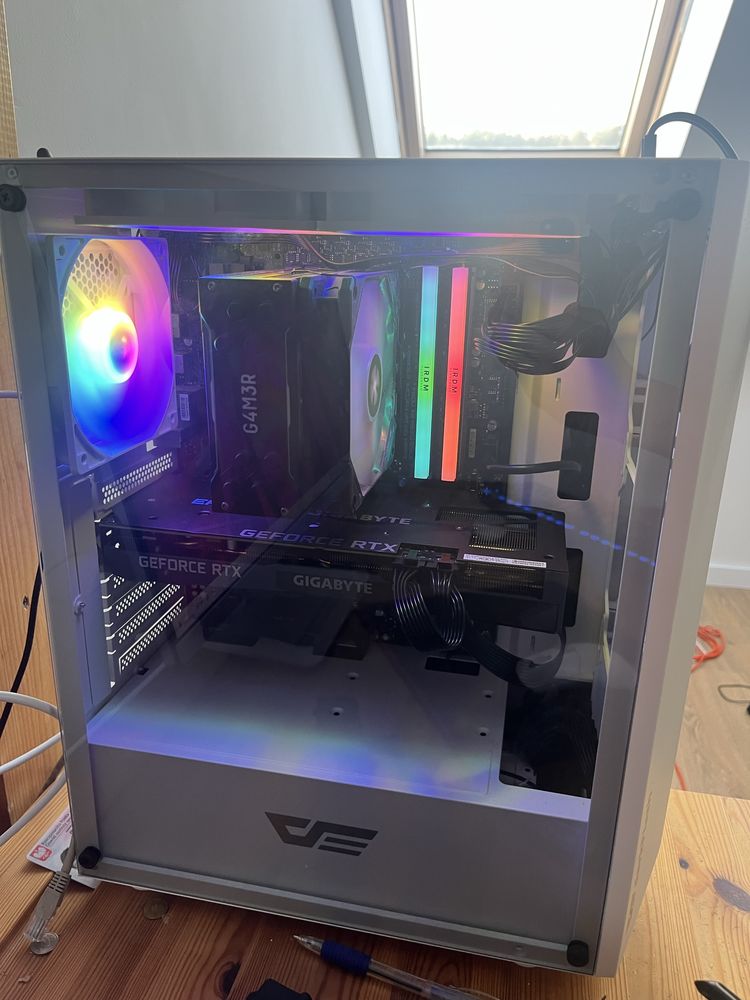 Komputer Gamingowy rtx 3060ti, i5 13th, 16Gb RAM, płyta z wifi.
