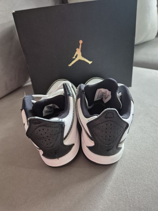 Buty Nike Jordan wyższe rozmiar 30