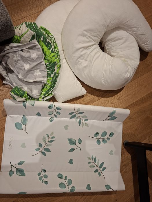 Oddam przewijak i poduszkę do karmienia/do spania dla ciężarnej