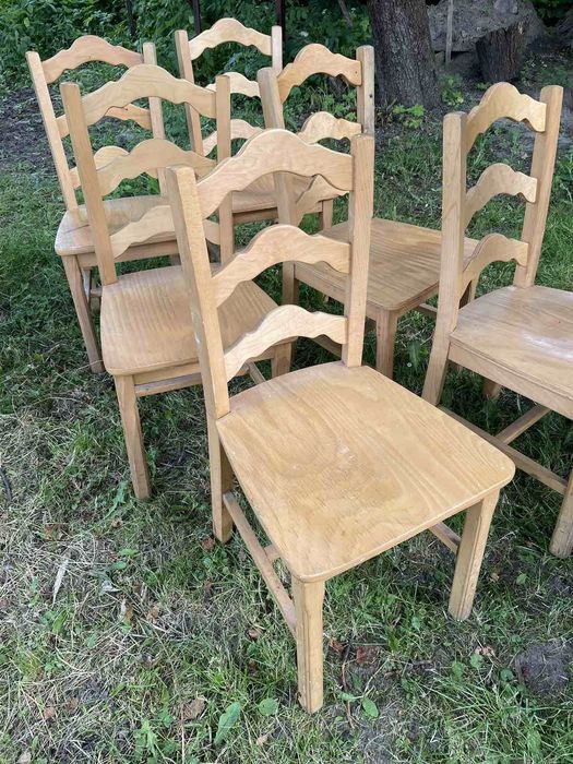 Крісла та лавки дерев'яні