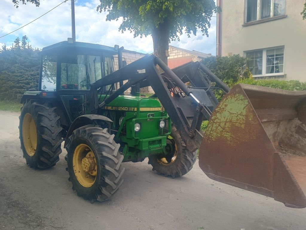John Deere 2140 z turem