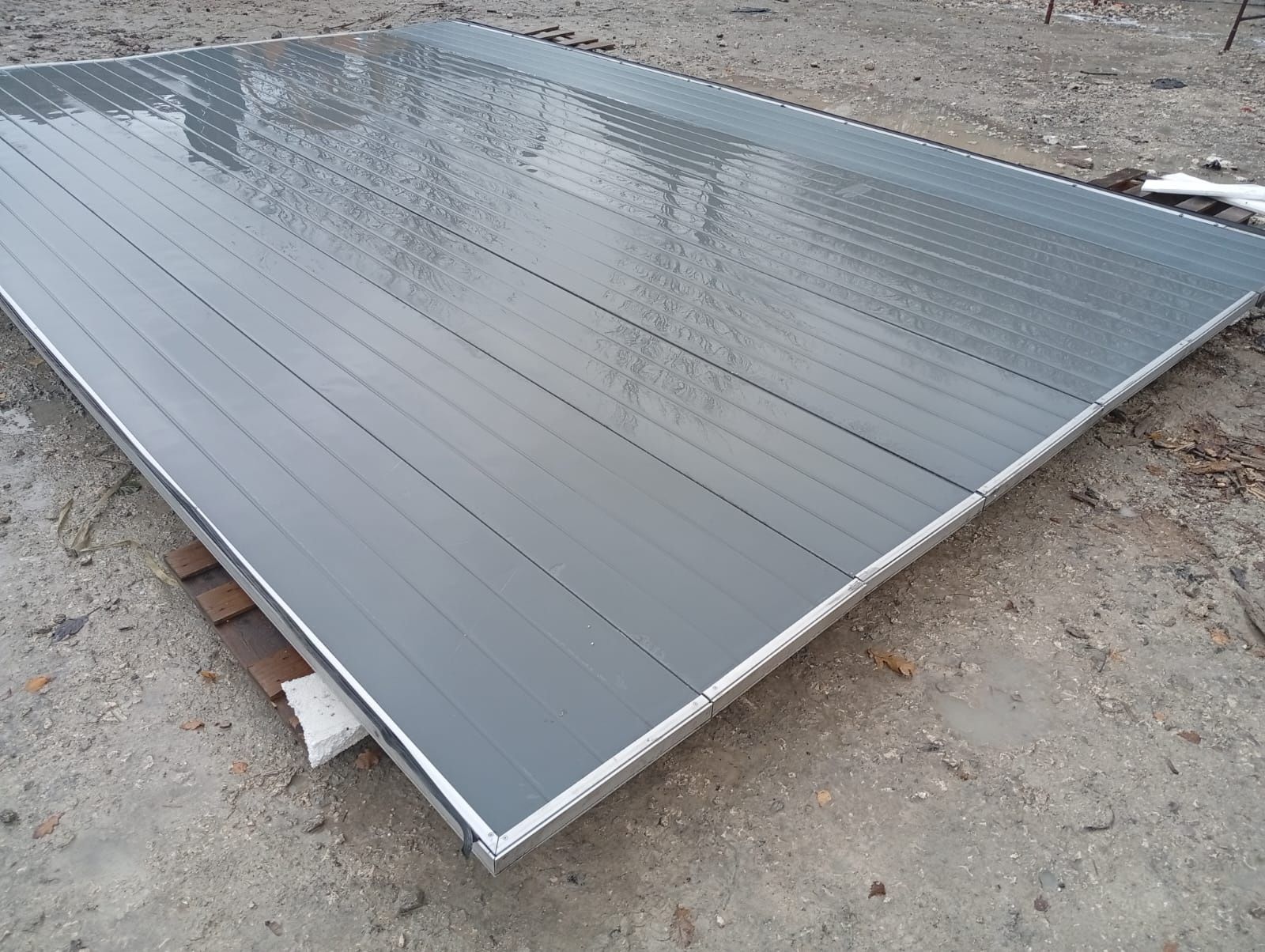 Brama segmentowa garażowa panelowa  przemysłowa 602x394 wysoka .transp
