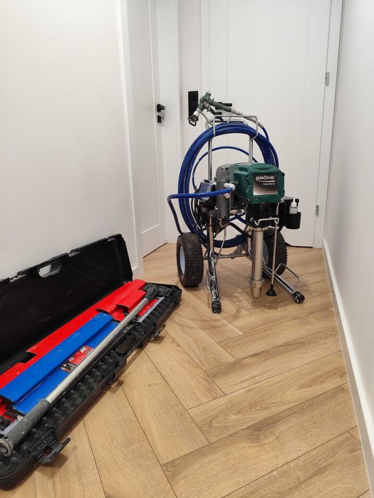 Szpachlowanie, malowanie, wykończenia wnętrz