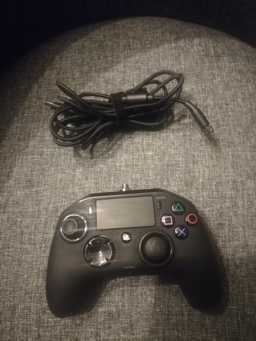 Nacon Revolution Pro Controller