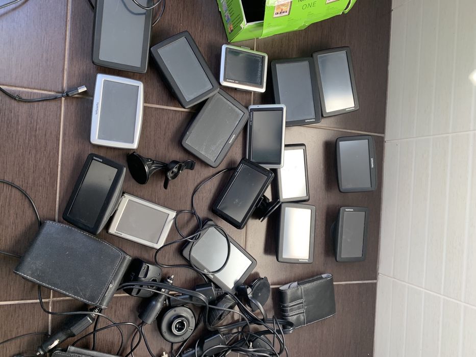 Навигатор Garmin Nuvi 52LM