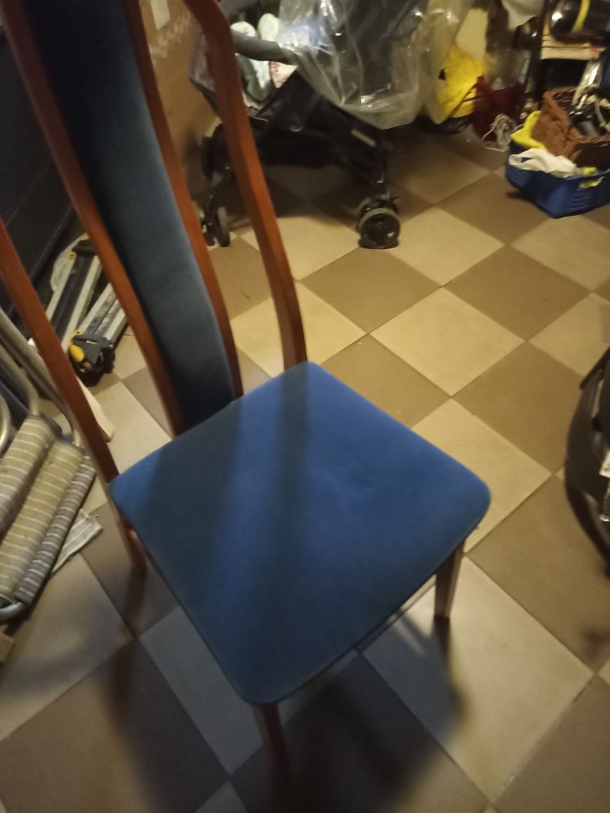 Krzesła do salonu 5 szt. B. Solidne