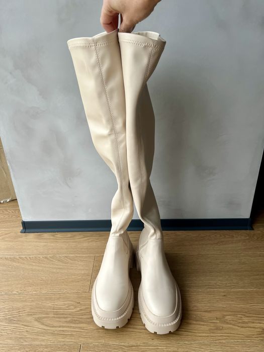 Світлі бежеві ботфорти Reserved. Еко-шкіра, демісезонне жіноче взуття