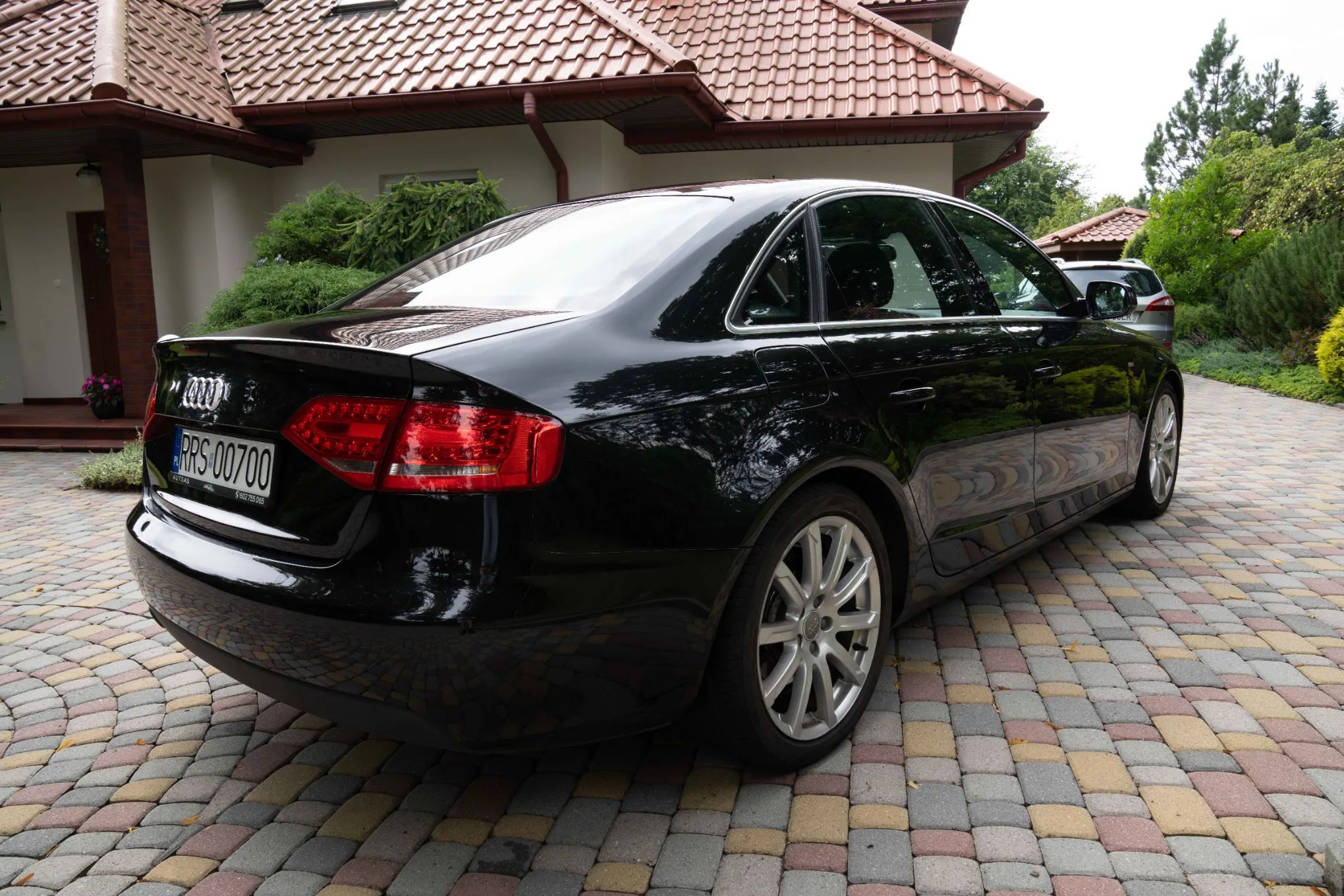 Audi A4 AUDI A4 S-Line 2.0 TDI 140KM