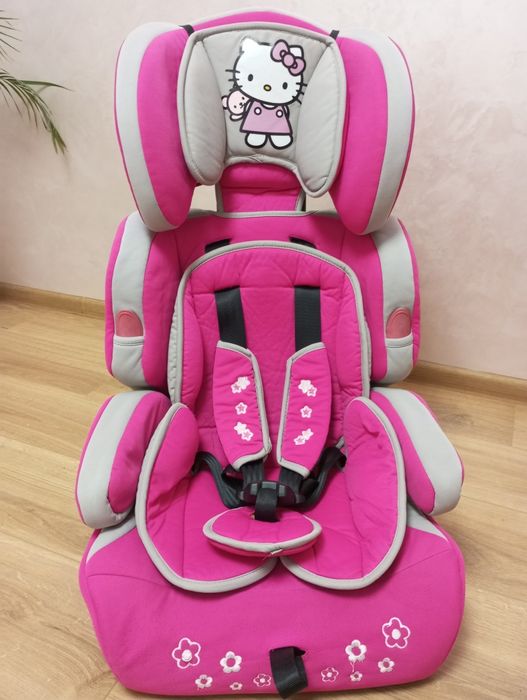 Автомобільне крісло