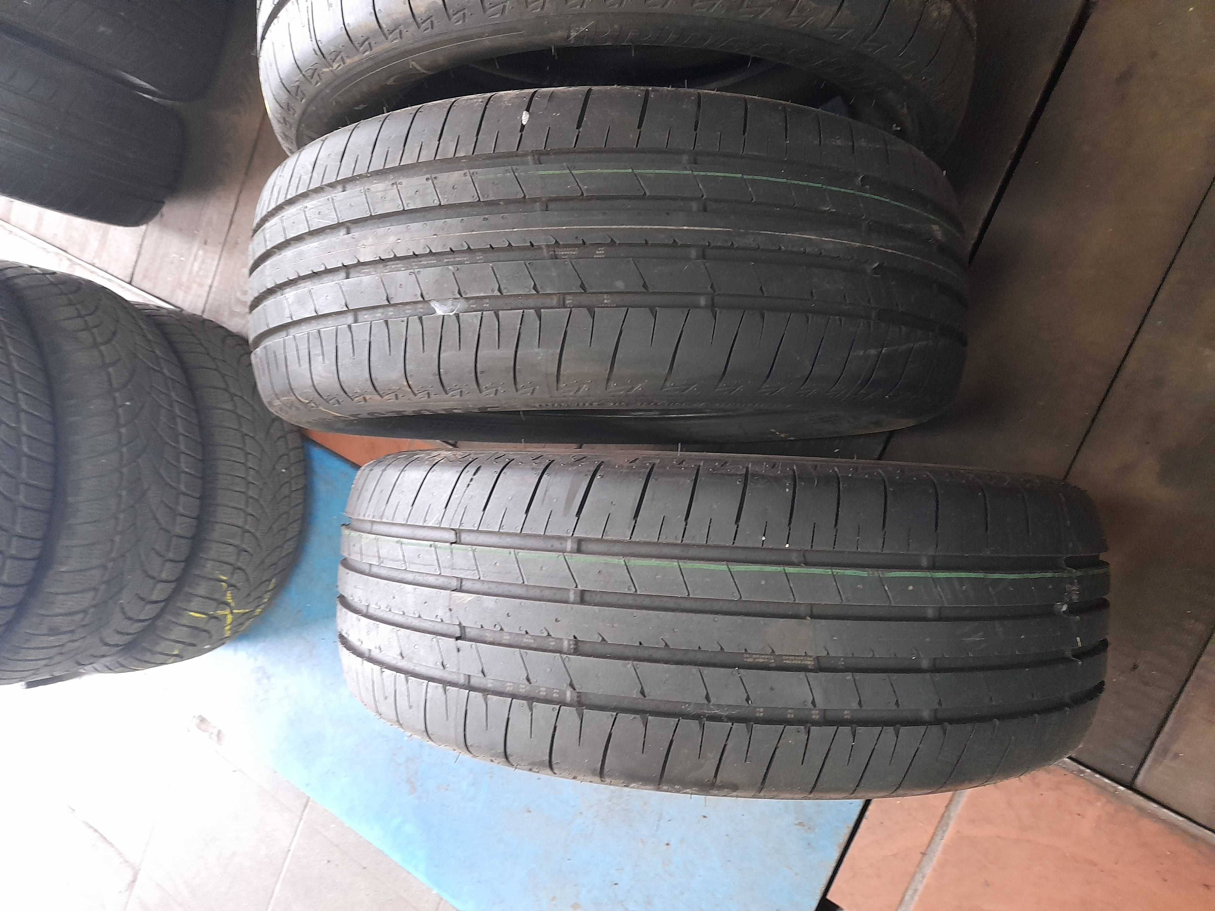 Opony demo 215/55r18 Bridgestone