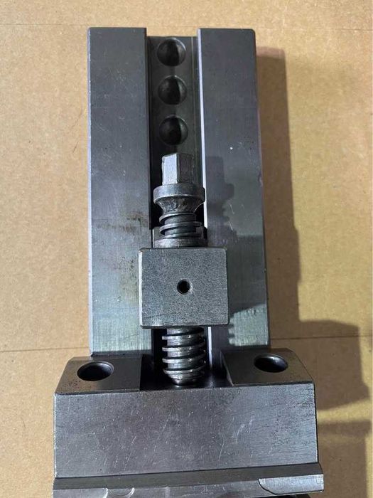 Prensa de aperto para fresadora